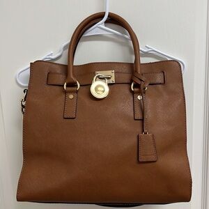 Michael Kors Hamilton Large Saffiano Leather Tote Bag | Camel